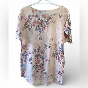 Lightweight and airy loosely woven linen top, pale pink with floral